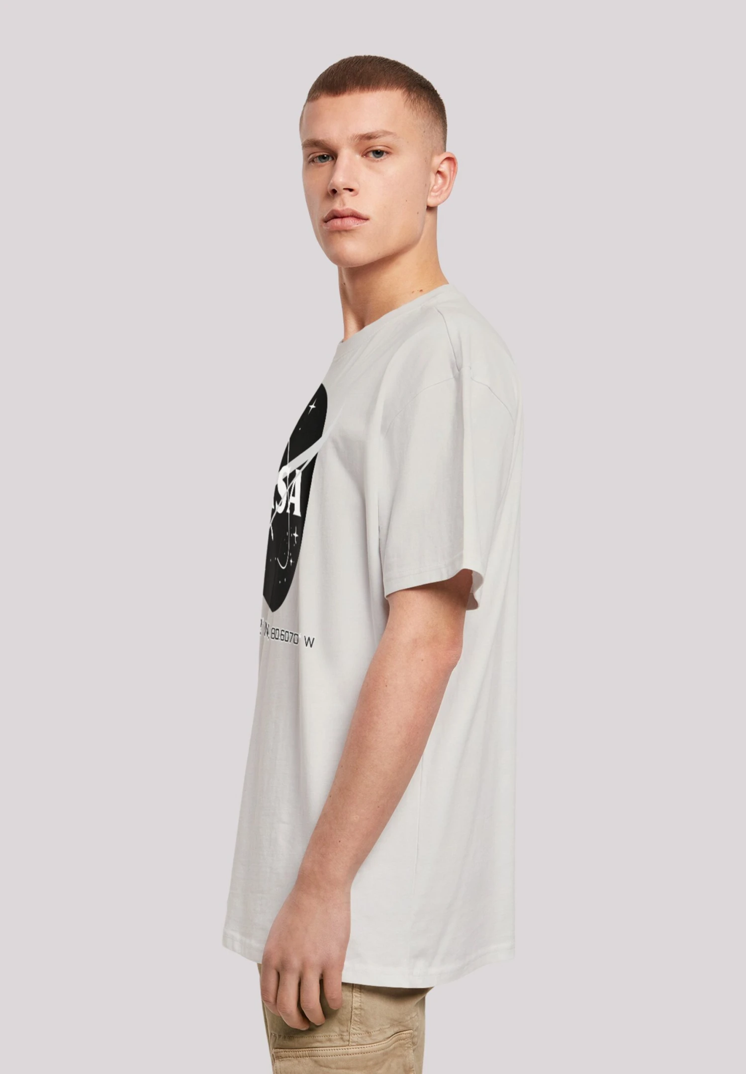 F4NT4STIC Nasa Logo Meatball Phiber Metaverse Fashion - T-Shirt Print - Lightasphalt 7 F4NT4STIC Nasa Logo Meatball Phiber Metaverse Fashion - T-Shirt Print - Lightasphalt - Afbeelding 5