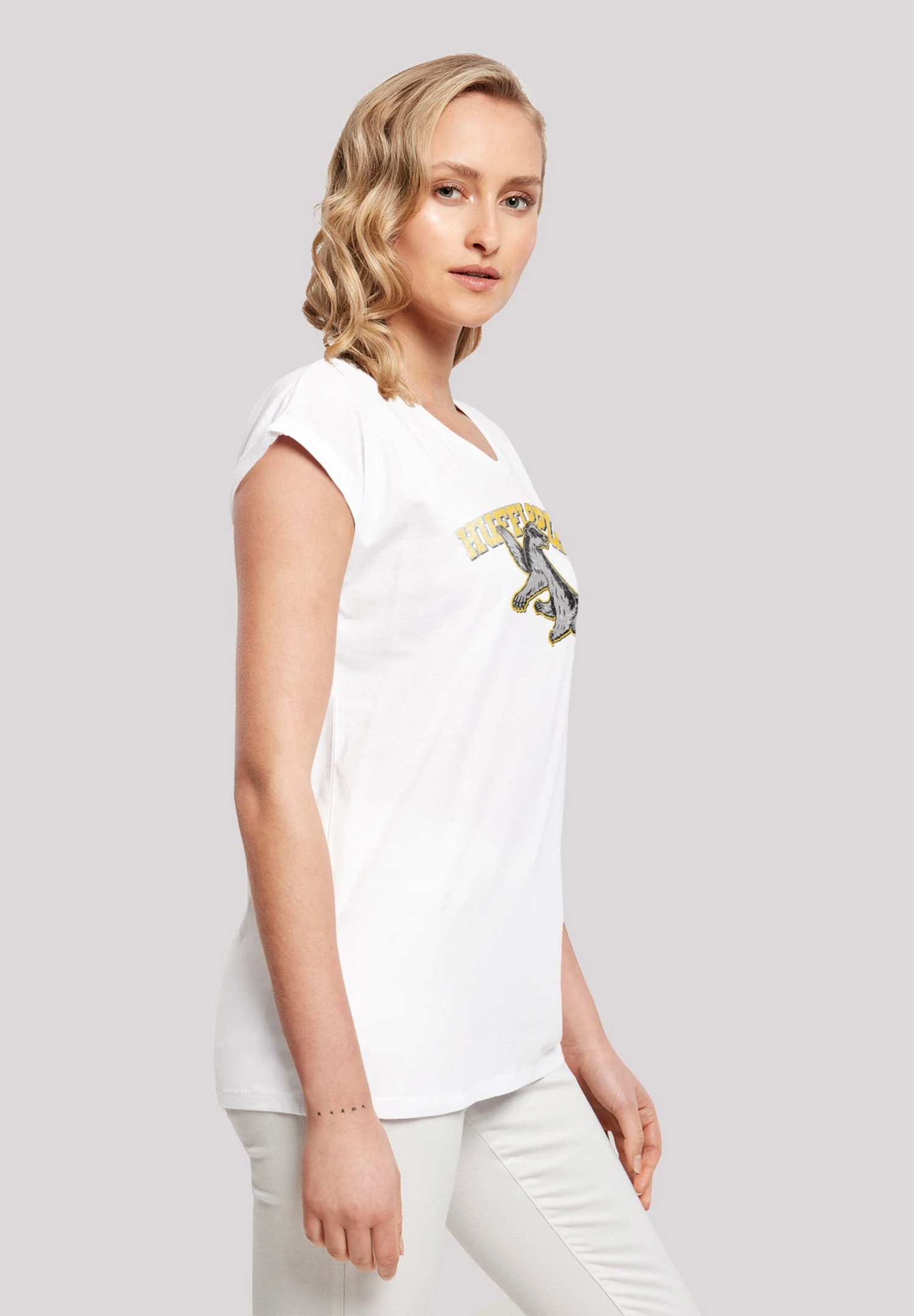 F4NT4STIC Harry Potter Hufflepuff Emblem - T-Shirt Print - White 6 F4NT4STIC Harry Potter Hufflepuff Emblem - T-Shirt Print - White - Afbeelding 4