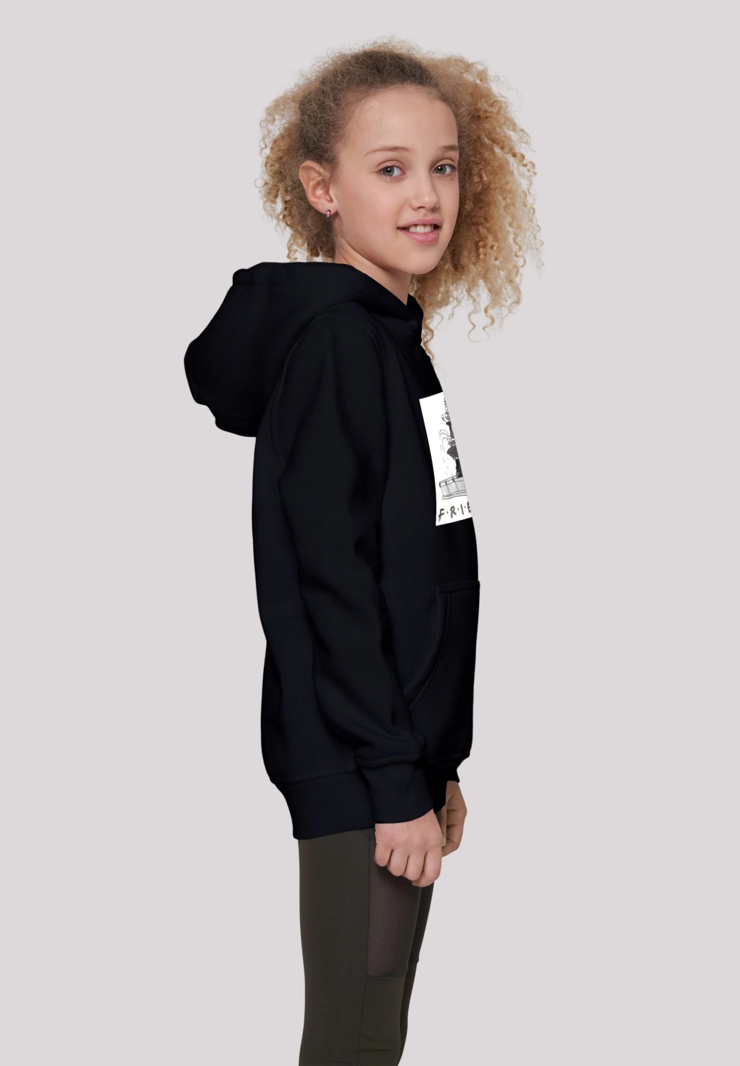 F4NT4STIC Friends Tv Serie Fountain Sketch - Hoodie - Black 7 F4NT4STIC Friends Tv Serie Fountain Sketch - Hoodie - Black - Afbeelding 5