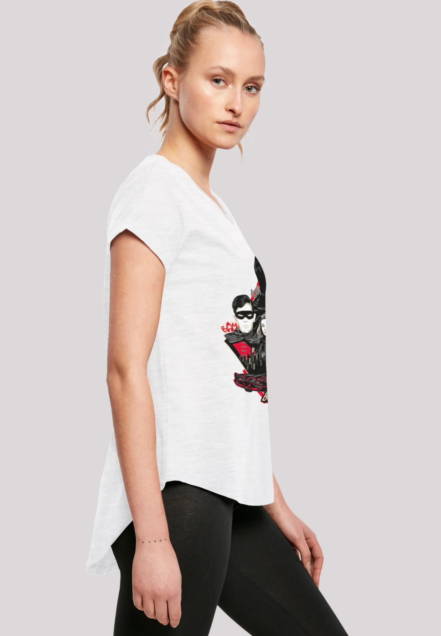 F4NT4STIC Batman Tv Series Character Skyline Wht With Long S - T-Shirt Print - White 6 F4NT4STIC Batman Tv Series Character Skyline Wht With Long S - T-Shirt Print - White - Afbeelding 4