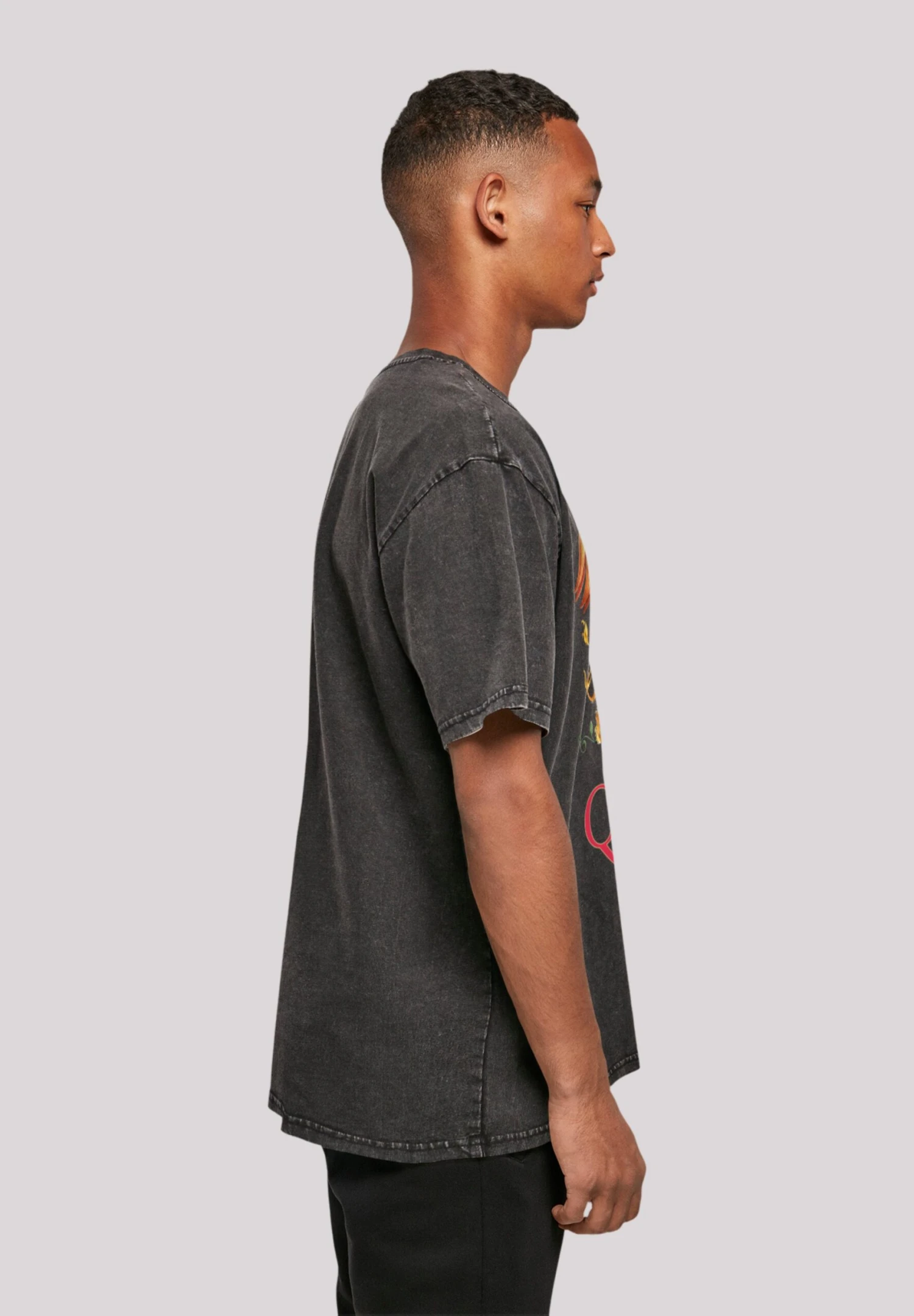 F4NT4STIC Queen Classic Crest - T-Shirt Print - Schwarz 6 F4NT4STIC Queen Classic Crest - T-Shirt Print - Schwarz - Afbeelding 4